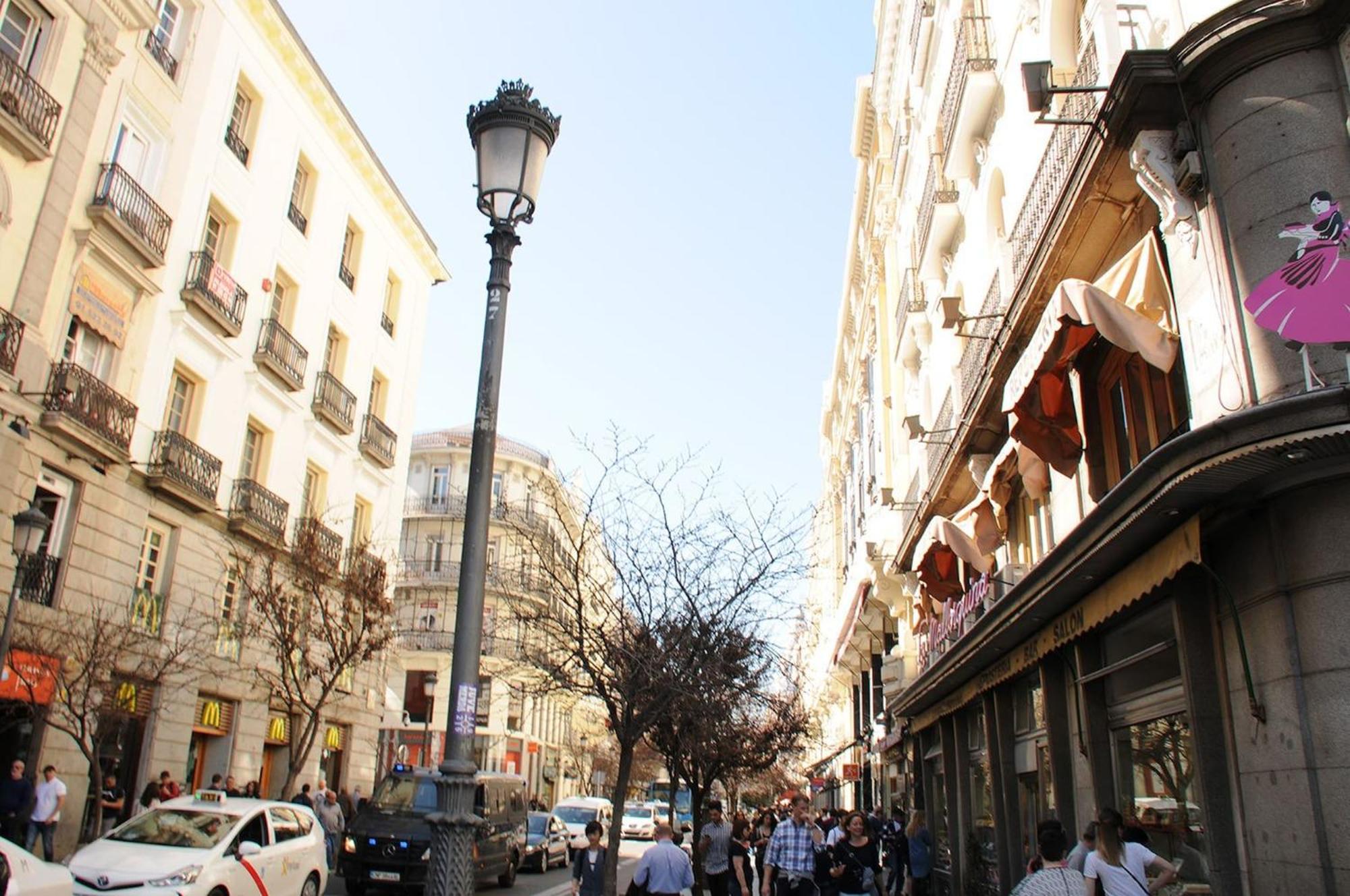 Apartamentos Day Madrid Sol Centro Gran Via ภายนอก รูปภาพ