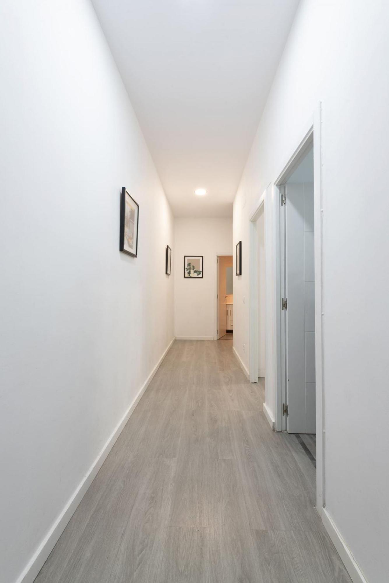 Apartamentos Day Madrid Sol Centro Gran Via ภายนอก รูปภาพ